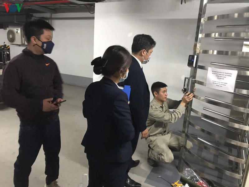cac chung cu tang cuong kiem soat nguoi nuoc ngoai truoc dich covid-19 hinh 9