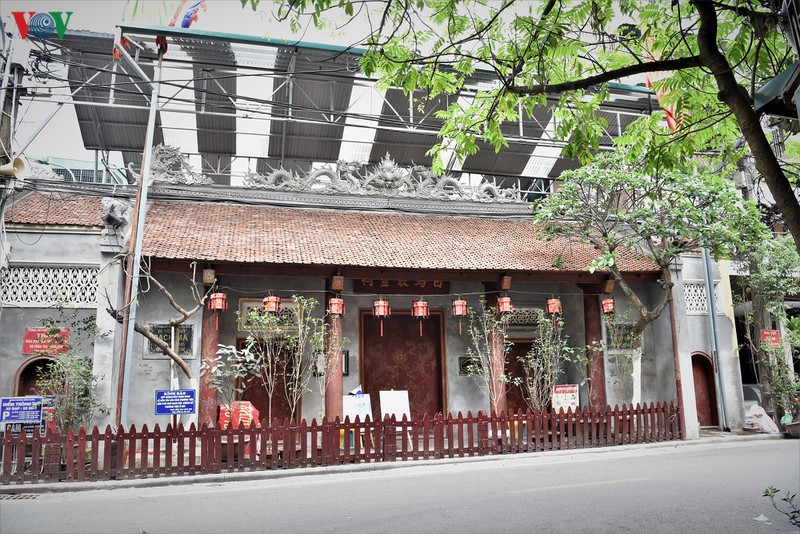 dung hoat dong kinh doanh, khu pho co hoan kiem it nguoi...nhu tet hinh 8