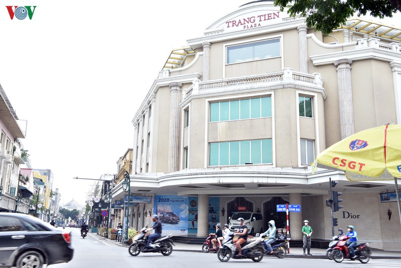 dung hoat dong kinh doanh, khu pho co hoan kiem it nguoi...nhu tet hinh 1