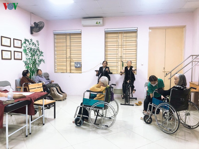 dich covid-19: nguoi gia trong cac vien duong lao duoc bao ve nhu the nao? hinh 2