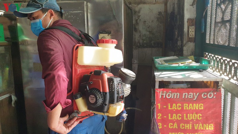 phun hoa chat dap dich sot xuat huyet tren dia ban ha noi hinh 10