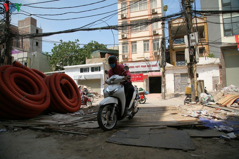 un tac, o nhiem moi truong tai duong vu trong phung, ha noi hinh 9