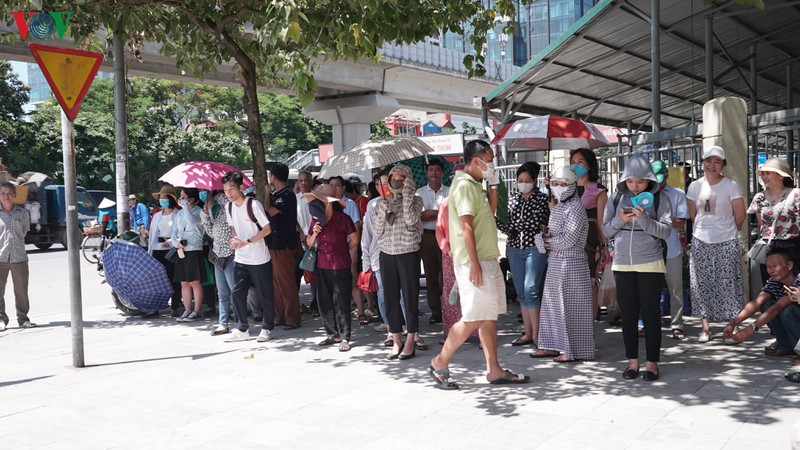 thi vao 10 chuyen khtn: hoc sinh than kho, phu huynh va vat cho con hinh 8