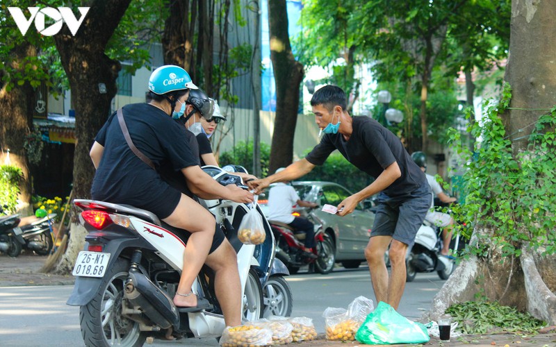 nhung "dac san" kho quen cua mua thu ha noi hinh 9