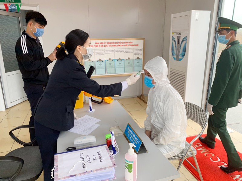 lo hang dau tien nhap khau sau khi cau bac luan 2 thong quan tro lai hinh 1