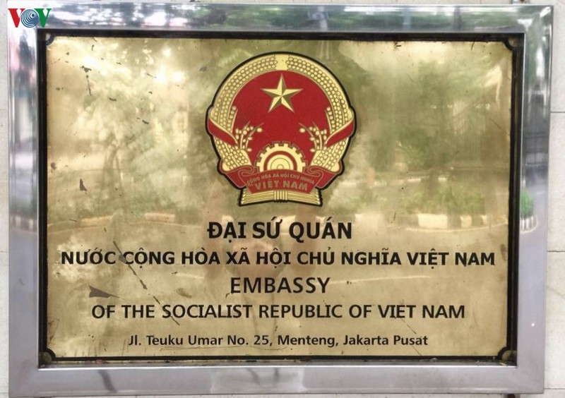dsq viet nam tai indonesia khuyen cao cong dan phong chong covid-19 hinh 1