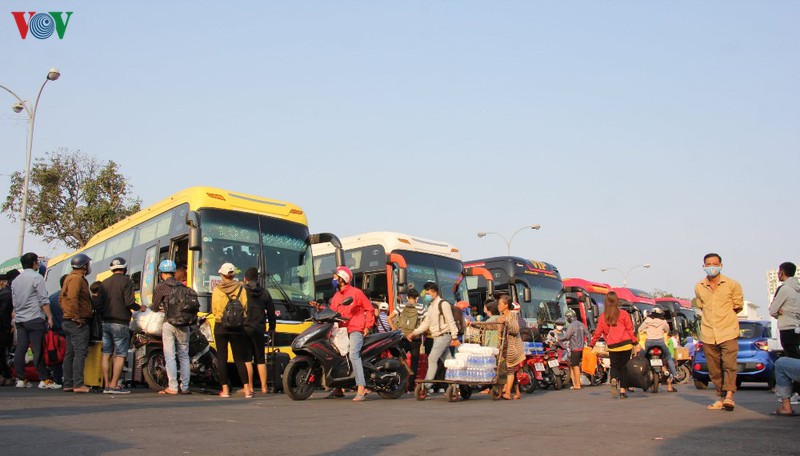 cac ben xe tai tp.hcm truoc gio "g": noi tap nap, cho vang hoe hinh 7