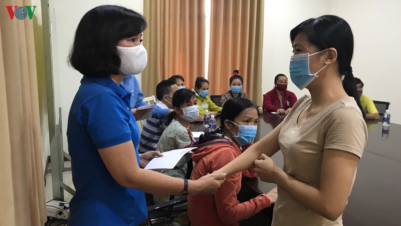 hang ngan cong nhan o binh duong dieu dung vi mat viec  hinh 2
