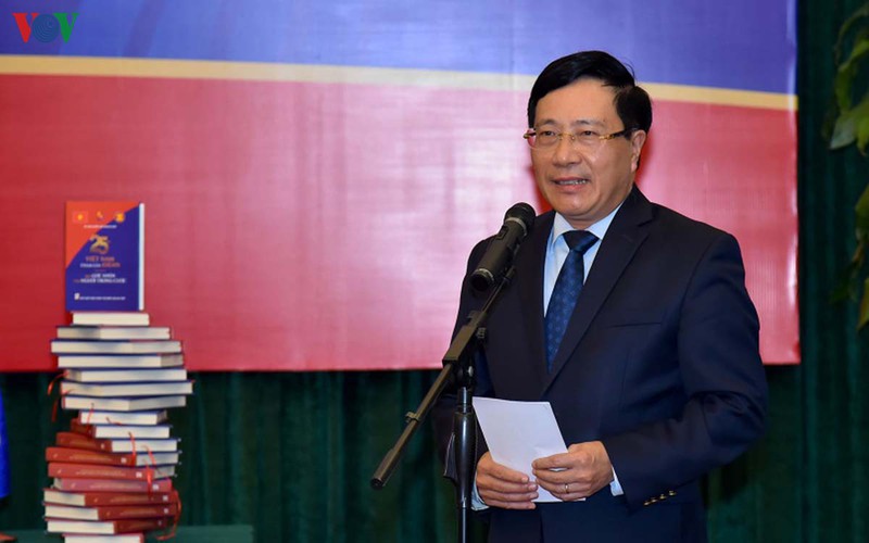 le ra mat sach "25 nam viet nam tham gia asean qua goc nhin cua nhung nguoi trong cuoc" hinh 1