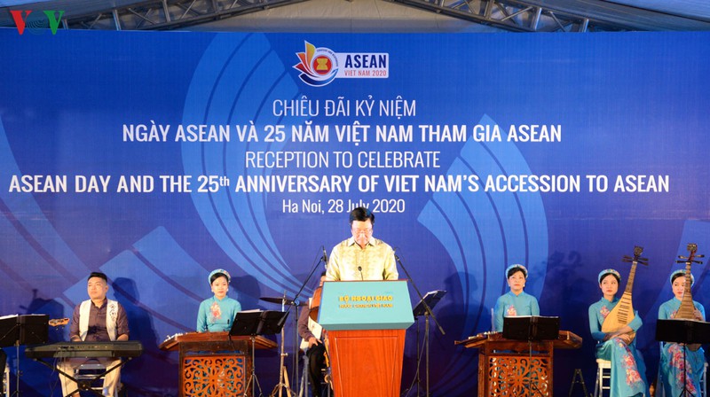 viet nam ghi dam dau an trong chang duong 25 nam gia nhap asean hinh 1