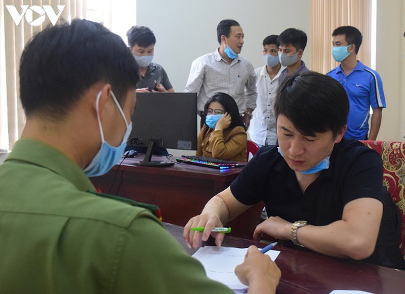 phat hien 7 nguoi nuoc ngoai danh bac qua mang 35 ti dong hinh 2