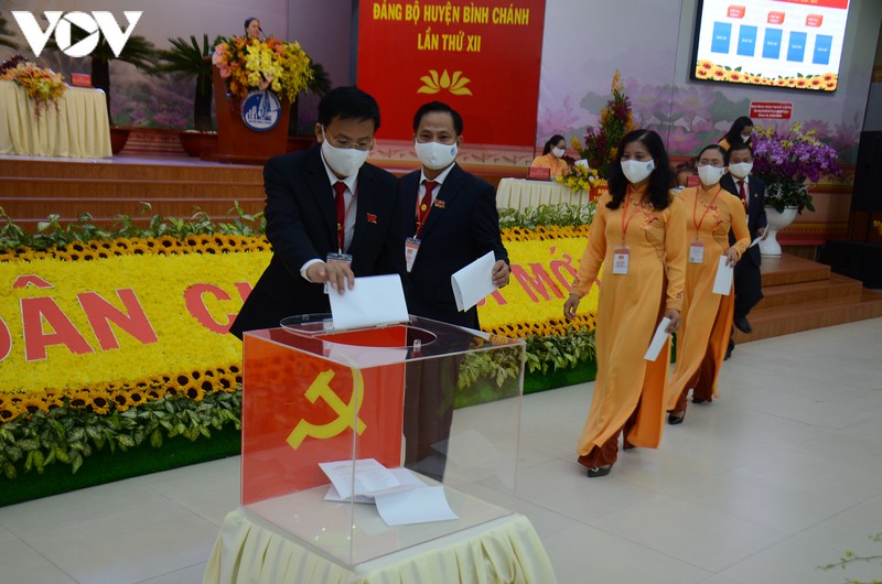 ong tran hoang quan tai dac cu bi thu huyen binh chanh hinh 1
