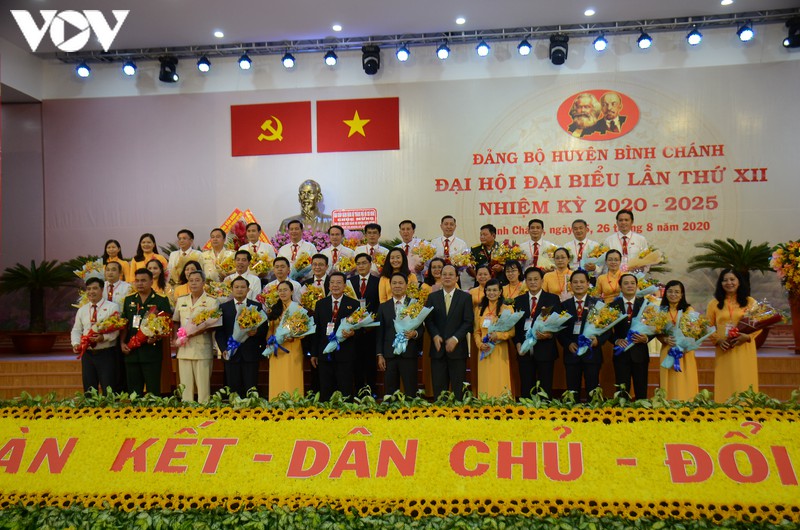 ong tran hoang quan tai dac cu bi thu huyen binh chanh hinh 2