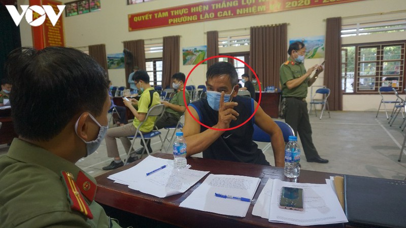 ban giao 20 doi tuong truy na nguoi trung quoc ve nuoc hinh 2