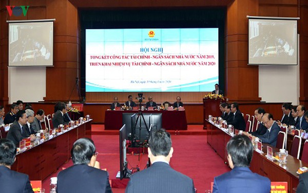 cai cach tien luong 2020: nguon tu tang thu o trung uong va dia phuong hinh 1