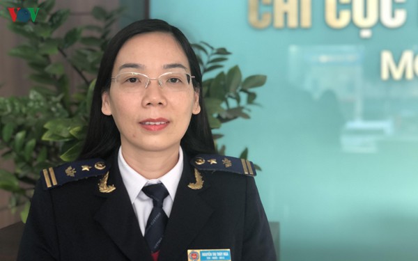 nhon nhip thuong mai vung bien mong cai dip cuoi nam hinh 4