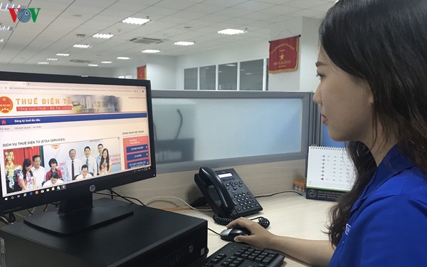 tphcm thay doi he thong khai va nop thue dien tu tu ngay 10/2 hinh 1