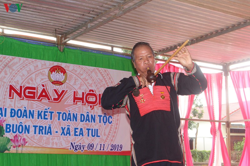 nghe nhan uu tu va trach nhiem truyen lua van hoa dan gian hinh 1