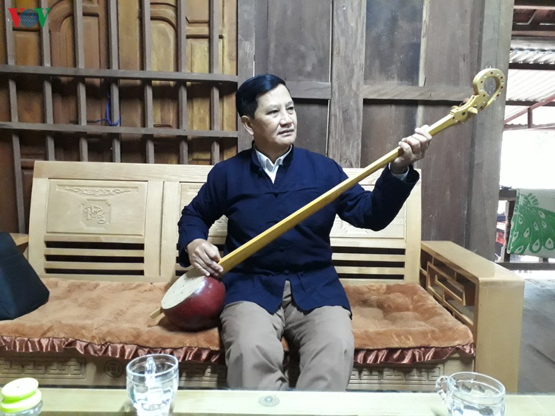 tet den, dong ho dieu chinh quynh nhai co tuc kin hong pang luong hinh 2
