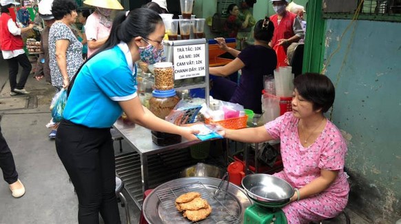 nhung cau chuyen am long trong phong, chong dich covid-19 hinh 2
