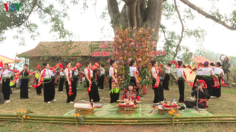 moc chau khoi dong du lich bang viec mo lai cac le hoi truyen thong hinh 2