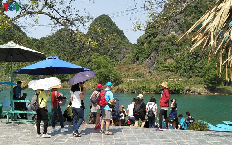 viet nam co chop duoc co hoi vang de kich cau du lich sau covid-19? hinh 2
