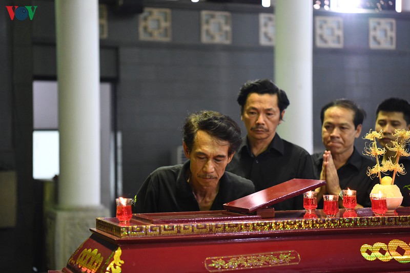 cuoc song kho khan nhung nsut hoang yen luon lam nghe vi tinh yeu hinh 4