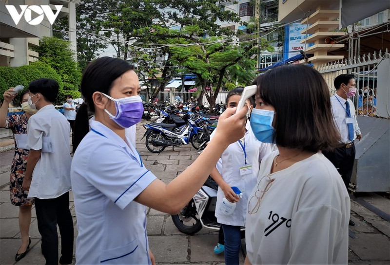 ky thi tot nghiep thpt 2020 tai cac tinh thanh: nghiem tuc, an toan hinh 4