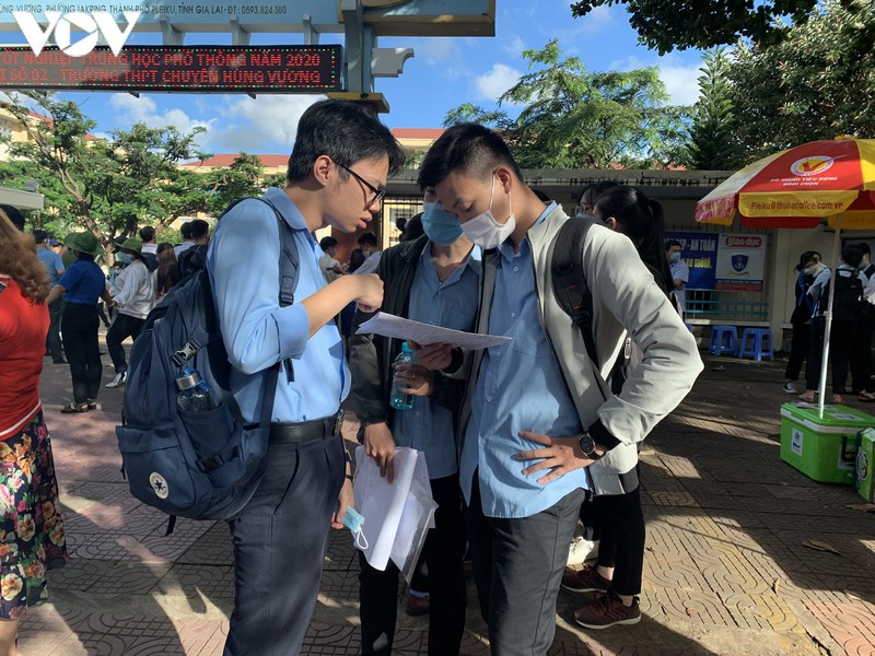 ky thi tot nghiep thpt 2020 tai cac tinh thanh: nghiem tuc, an toan hinh 2