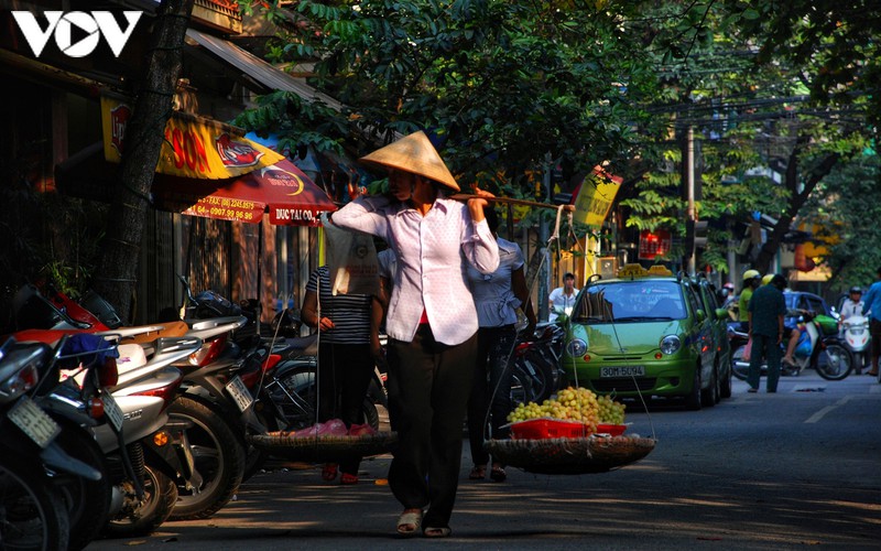 ve dep nhung ganh hang rong tren pho phuong ha noi  hinh 7