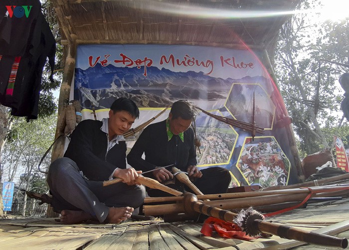 phien cho vung cao tay bac dac sac trong le hoi hoa ban hinh 7