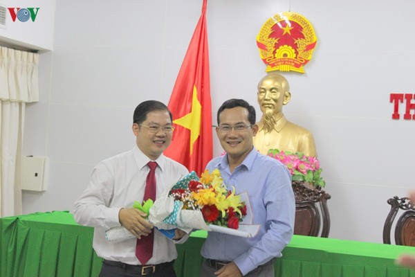can tho trao quyet dinh bo nhiem giam doc so y te va van hoa hinh 1
