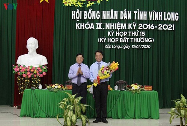 ong lu quang ngoi duoc bau giu chuc chu tich ubnd tinh vinh long hinh 1
