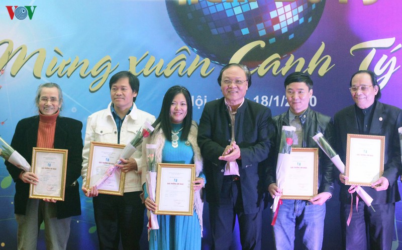 hoi nhac si viet nam trao giai cho 68 cong trinh, tac pham xuat sac hinh 1