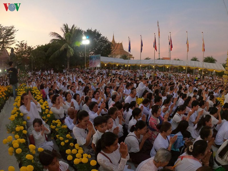 dac sac le hoi phat giao meak bochea tai dat nuoc chua thap hinh 6