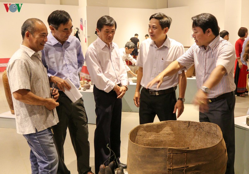 dak lak tiep nhan, trung bay 800 tai lieu hien vat do tu nhan hien tang hinh 3