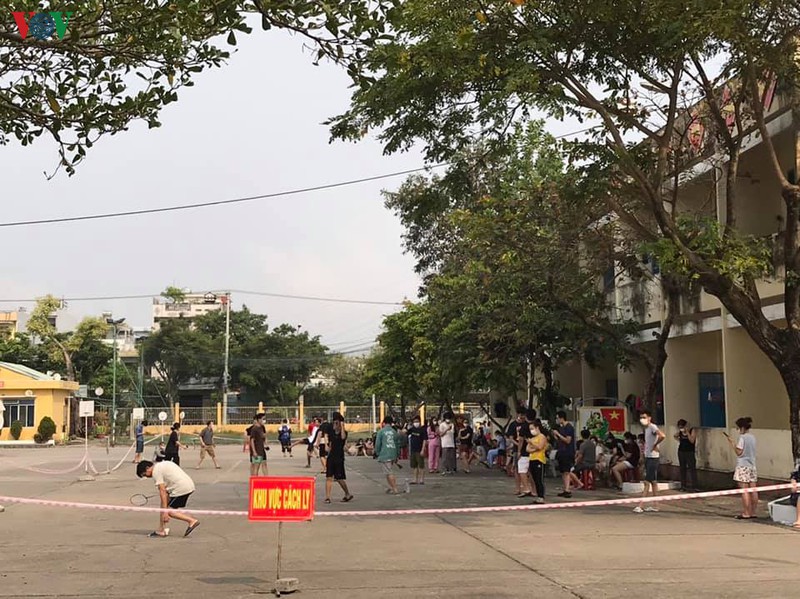 da nang to chuc tu sach di dong phuc vu nguoi cach ly tap trung hinh 1