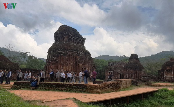 quang nam trung tu di tich cho ngay don khach hinh 2