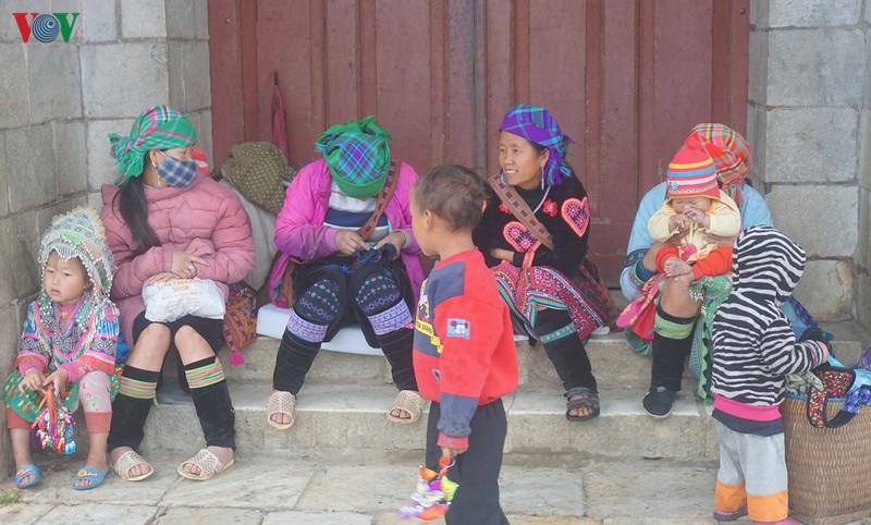 sa pa (lao cai) mua mu, thua vang khach du lich dip nghi le hinh 12