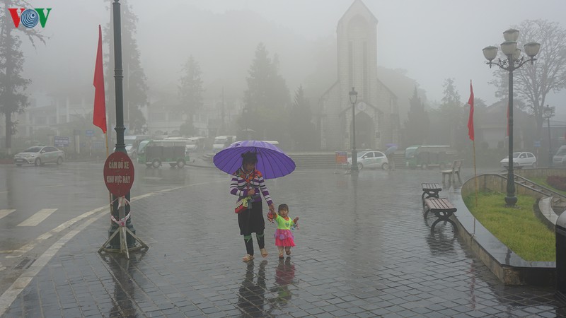 sa pa (lao cai) mua mu, thua vang khach du lich dip nghi le hinh 14