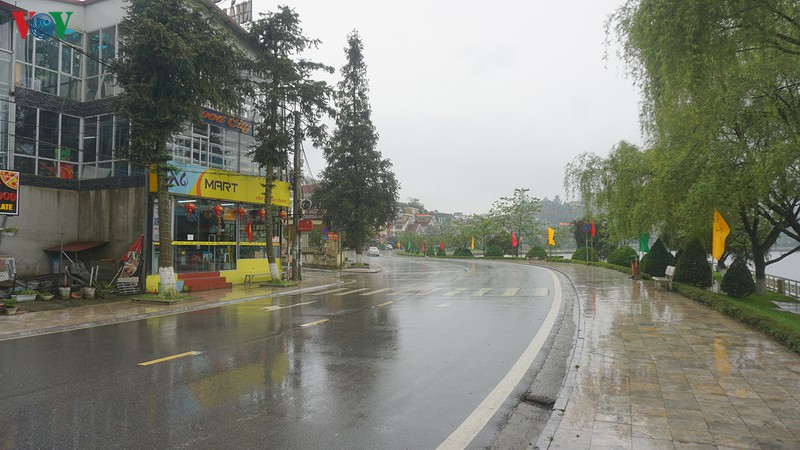 sa pa (lao cai) mua mu, thua vang khach du lich dip nghi le hinh 1