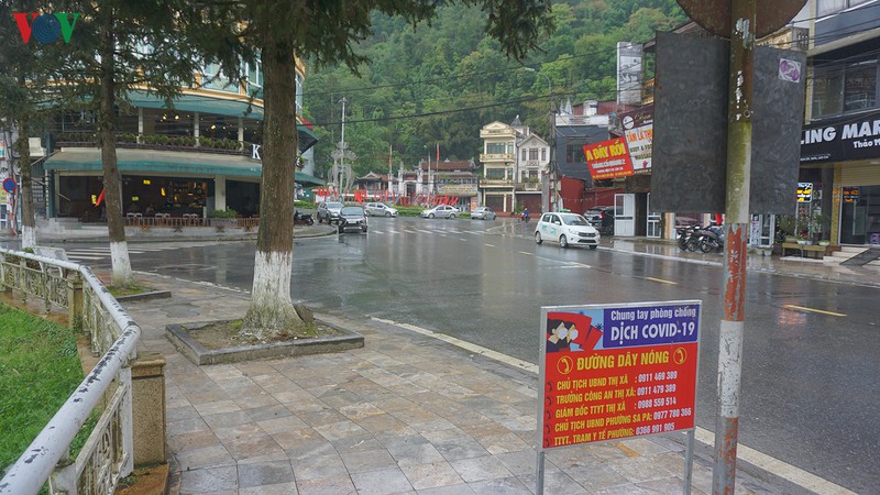 sa pa (lao cai) mua mu, thua vang khach du lich dip nghi le hinh 2