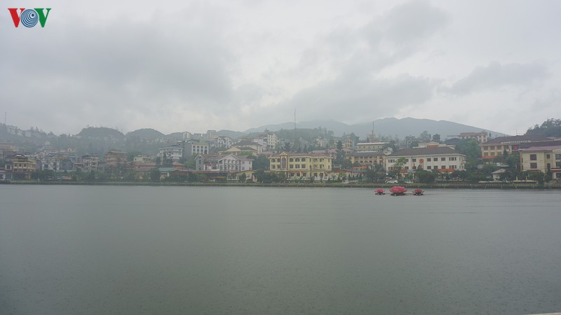 sa pa (lao cai) mua mu, thua vang khach du lich dip nghi le hinh 5