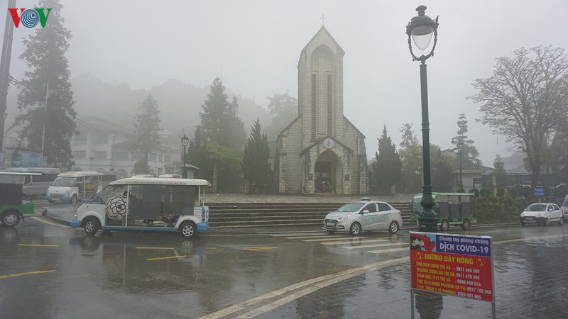 sa pa (lao cai) mua mu, thua vang khach du lich dip nghi le hinh 9