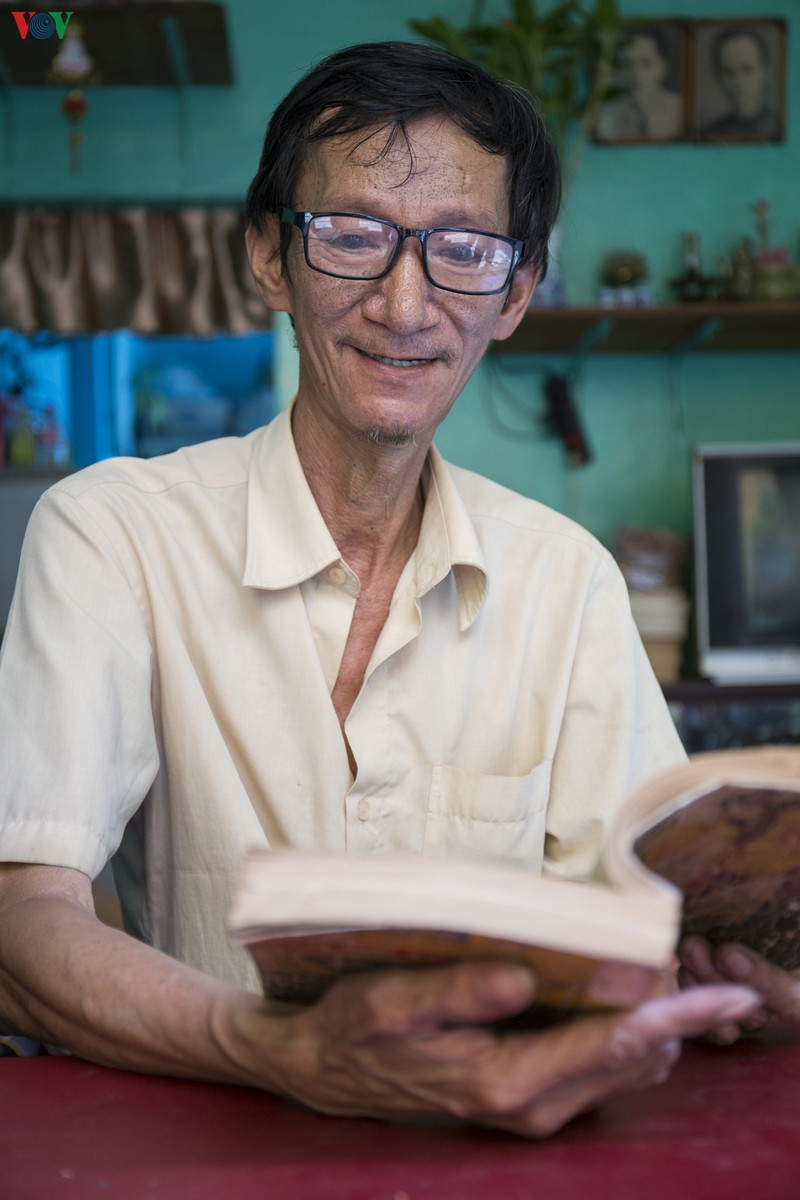 nguoi "hoi sinh" cho sach cu hinh 14