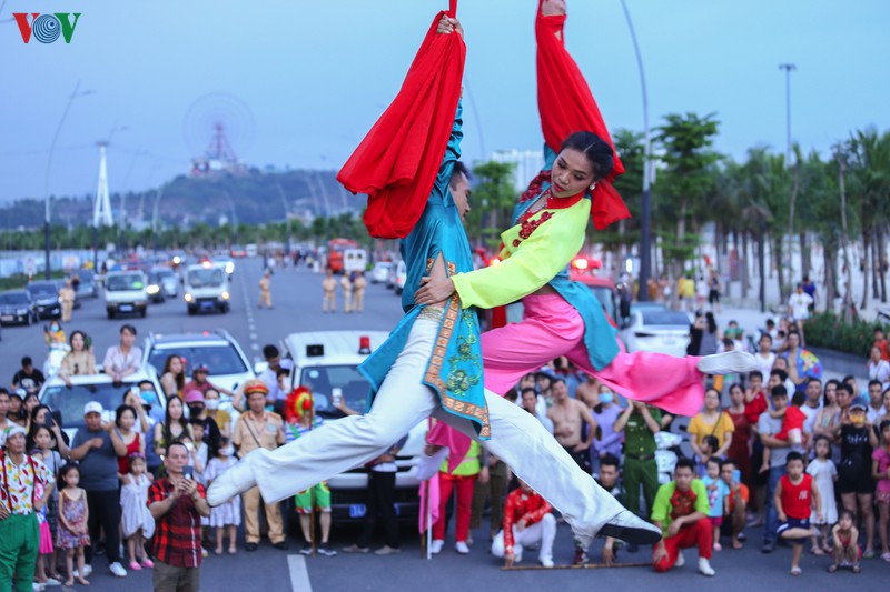 quang ninh don nhan nhung tin hieu vui sau kich cau du lich hinh 6