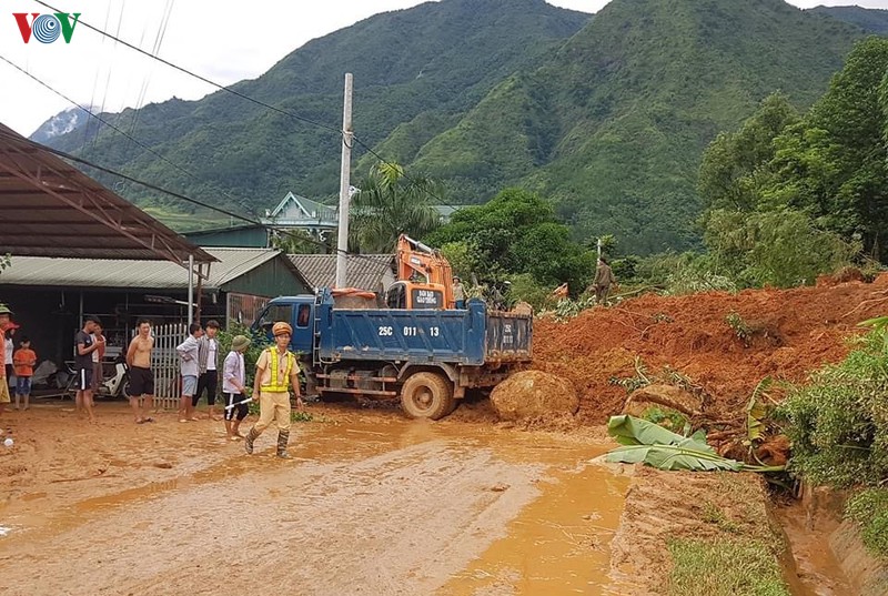 tiep tuc sat lo quoc lo 32, chia cat lai chau voi yen bai va son la hinh 2