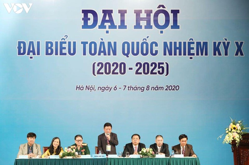 nhac si do hong quan tai dac cu chu tich hoi nhac si viet nam hinh 1