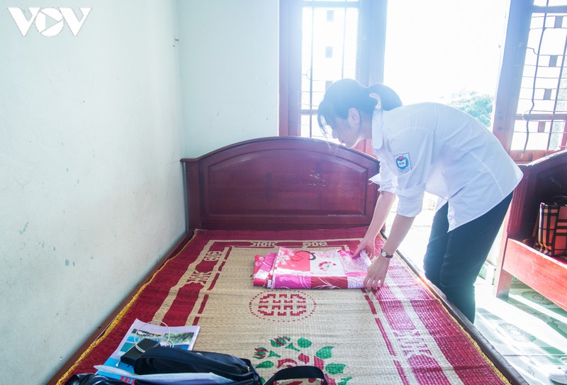 quang ninh: si tu dan toc thieu so an nghi tap trung thi tot nghiep thpt hinh 2