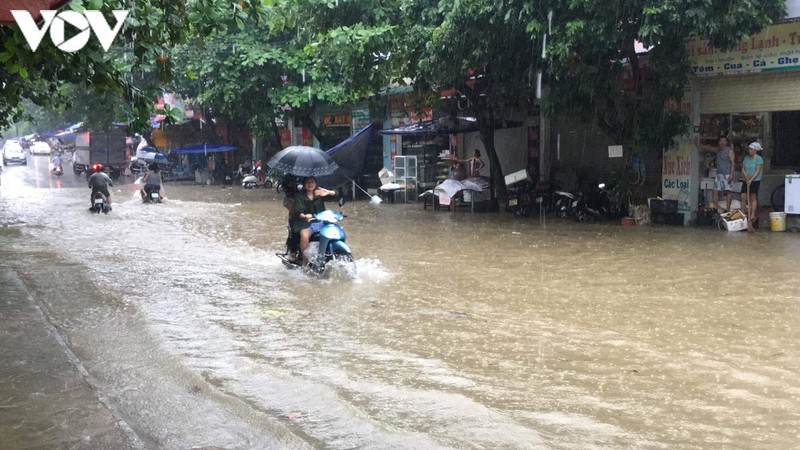 yen bai tap trung khac phuc hau qua mua lu, ngap ung hinh 1